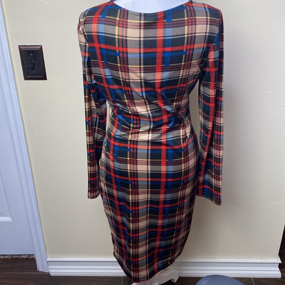 Plaid body con dress - Picture 4 of 7